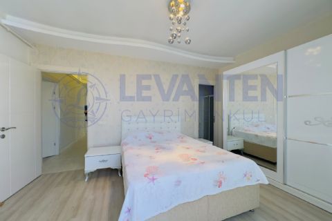 LEVANTENDEN Mezitli Yenimahalle'de CEPHE AÇIK Satılık 3+1 Daire