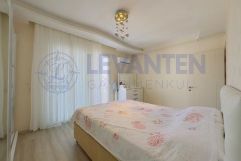 LEVANTENDEN Mezitli Yenimahalle'de CEPHE AÇIK Satılık 3+1 Daire