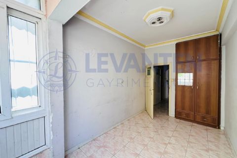 LEVANTENDEN SAHİLE YÜRÜME MESAFESİNDE 3+1