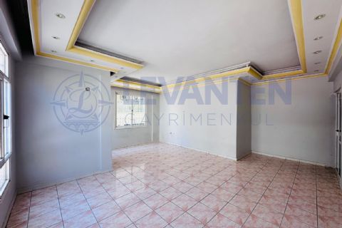 LEVANTENDEN SAHİLE YÜRÜME MESAFESİNDE 3+1