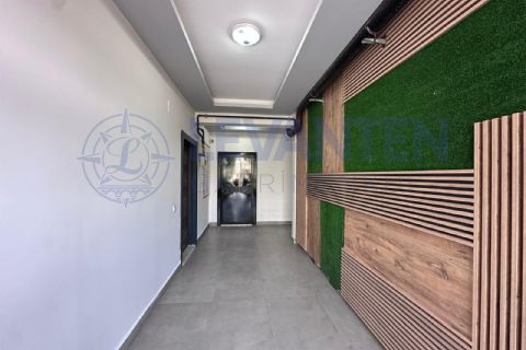 LEVANTEN'DEN SATILIK HAVUZLU 1+1 DAİRE