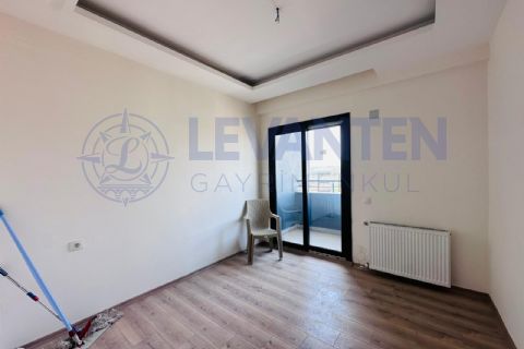 LEVANTEN'DEN SATILIK HAVUZLU 1+1 DAİRE