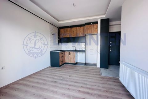 LEVANTEN'DEN SATILIK HAVUZLU 1+1 DAİRE