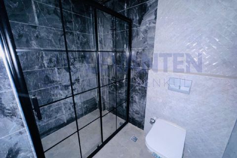 LEVANTENDEN SIFIR HAVUZLU SİTEDE EBEVEYN BANYO YERDEN ISITMA 2+1