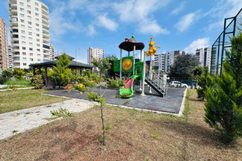 LEVANTENDEN SİTE İÇİ HAVUZ 2 BANYO MERKEZİ KONUM 2+1