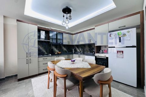 LEVANTENDEN SİTE İÇİ HAVUZ 2 BANYO MERKEZİ KONUM 2+1