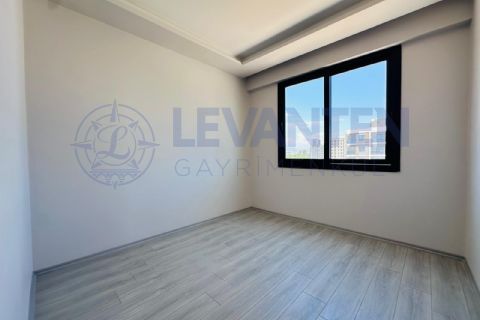 LEVANTENDEN SİTE İÇİ HAVUZLU CEPHE AÇIK KELİTELİ İŞÇİLİK MALZEME AÇIK MUTFAK 3+1