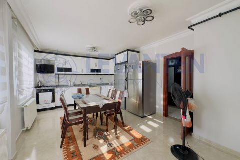 LEVANTEN'DEN SİTE İÇİNDE KOMBİLİ, CAM BALKONLU 3+1 SATILIK DAİRE