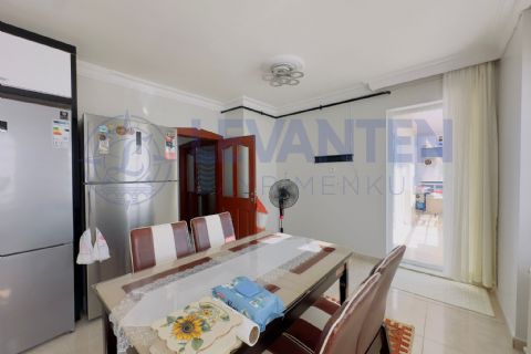 LEVANTEN'DEN SİTE İÇİNDE KOMBİLİ, CAM BALKONLU 3+1 SATILIK DAİRE