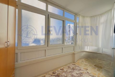 LEVANTEN'DEN SİTE İÇİNDE KOMBİLİ, CAM BALKONLU 3+1 SATILIK DAİRE