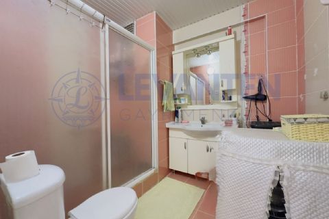 LEVANTEN'DEN SİTE İÇİNDE KOMBİLİ, CAM BALKONLU 3+1 SATILIK DAİRE