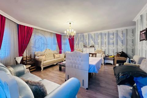 LEVANTENDEN SOLİ CENTER YAKIN İÇİ BAKIMLI 3+1 DAİRE