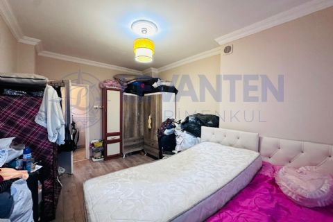 LEVANTENDEN SOLİ CENTER YAKIN İÇİ BAKIMLI 3+1 DAİRE