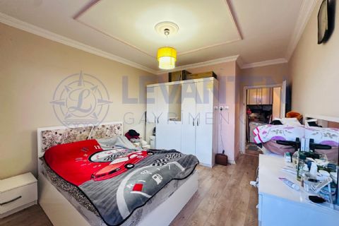 LEVANTENDEN SOLİ CENTER YAKIN İÇİ BAKIMLI 3+1 DAİRE
