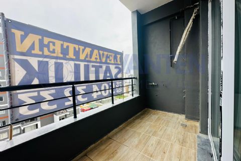 LEVANTEN'DEN TECE DENİZ MAH HAVUZLU GÜNEY CEPHE SIFIR 2+1
