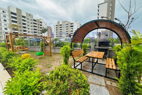 LEVANTENDEN TECE DENİZ MAHDE STÜDYO 1+0 DAİRE 