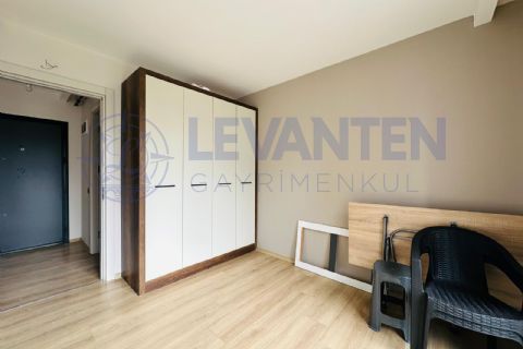 LEVANTENDEN TECE PLAJ CADDESİNDE HAVUZLU SIFIR 1+1