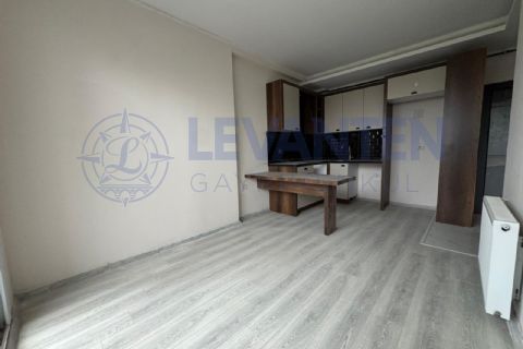 LEVANTEN'DEN TECE'DE DENİZE YAKIN HAVUZLU SIFIR 1+1