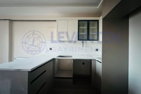 LEVANTENDEN TECEDE SIFIR HAVUZLU DENİZE YAKIN 1+1