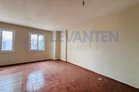 LEVANTEN'DEN TEK BLOK AÇIK CEPHE FERAH 3+1