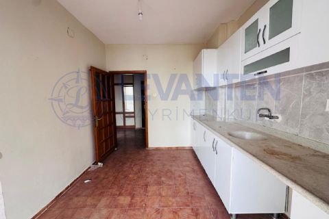 LEVANTEN'DEN TEK BLOK AÇIK CEPHE FERAH 3+1