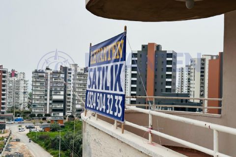 LEVANTEN'DEN TEK BLOK CEPHE AÇIK FERAH 3+1