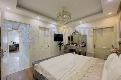 LEVANTENDEN TEK BLOK CEPHELERİ AÇIK KOMBİ GÖZDE KREŞ CİVARI 3+1