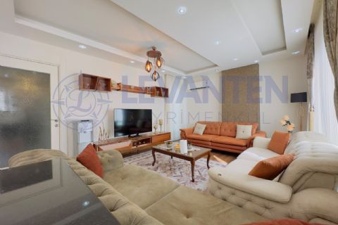 LEVANTENDEN TEK BLOK CEPHELERİ AÇIK KOMBİ GÖZDE KREŞ CİVARI 3+1
