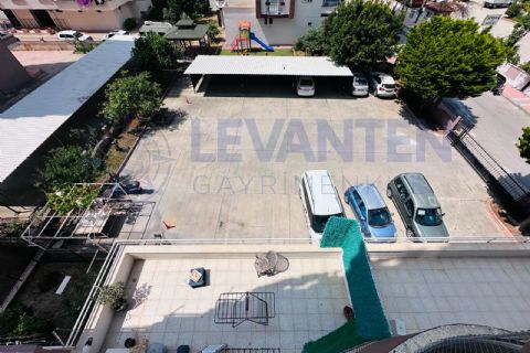 LEVANTENDEN TEK BLOK GENİŞ OTURUM ÇİFT BANYO 3+1 SATILIK