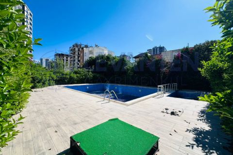 LEVANTENDEN TEK BLOK HAVUZ CAM BALKON KOMBİ 3+1 SATILIK