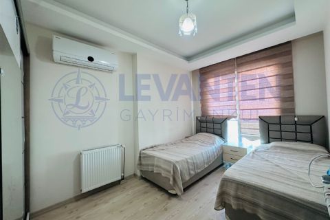 LEVANTENDEN TEK BLOK HAVUZ CAM BALKON KOMBİ 3+1 SATILIK
