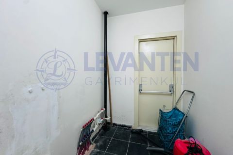 LEVANTENDEN TEK BLOK HAVUZ CAM BALKON KOMBİ 3+1 SATILIK