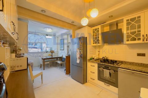LEVANTEN'DEN TEK BLOK OTOPARK KOMBİ ULAŞIMI KOLAY FERAH 3+1