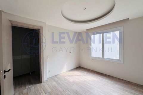 LEVANTENDEN TEK BLOK SOLİ CENTERA YAAKIN 2+1