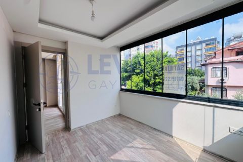 LEVANTENDEN TEK BLOK SOLİ CENTERA YAAKIN 2+1