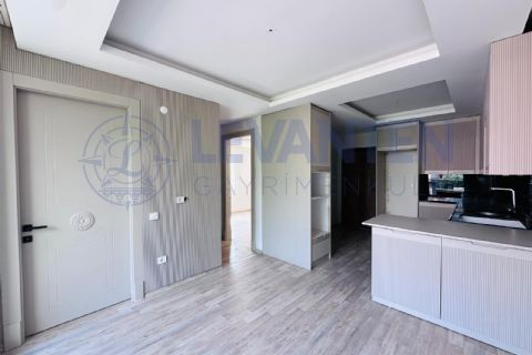 LEVANTENDEN TEK BLOK SOLİ CENTERA YAAKIN 2+1