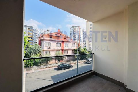 LEVANTENDEN TEK BLOK SOLİ CENTERA YAAKIN 2+1