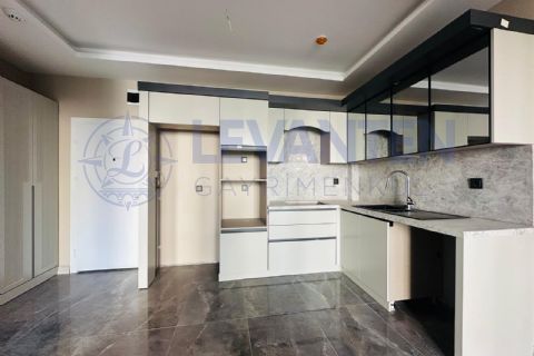 LEVANTEN'DEN TÖMÜKTE FULL SOSYAL TESİSLİ SATILIK SIFIR 1+1