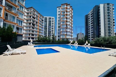 LEVANTENDEN ÜNİVERSİTE CD YAKIN HAVUZLU EŞYALI 1+1