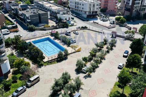 LEVANTENDEN ÜNİVERSİTE CD YOLA SIFIR CEPHELERİ AÇIK 1+1 HAVUZLU