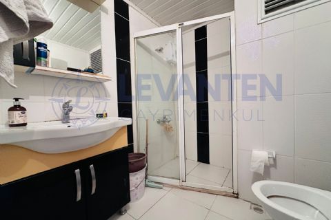 LEVANTENDEN ÜNİVERSİTE CD YOLA SIFIR CEPHELERİ AÇIK 1+1 HAVUZLU