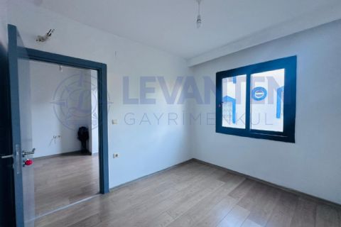 LEVANTENDEN VİRANŞEHİRDE MÜKEMMEL KONUMLU 1+1