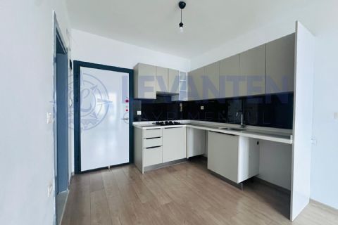 LEVANTENDEN VİRANŞEHİRDE MÜKEMMEL KONUMLU 1+1