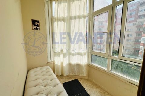 Mezitli'de Site İçi, Cepheleri Açık 3+1 Kiralık Daire